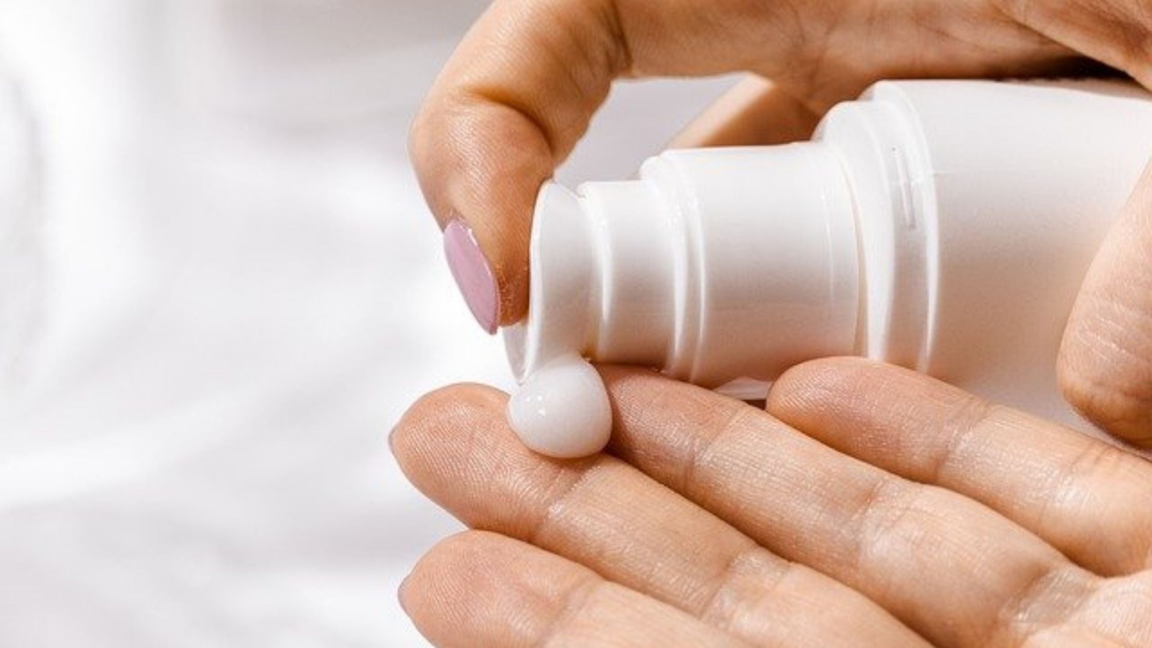 Can Sunscreen Prevent Tanning & Skin Aging? Can Sunscreen Prevent Tanning & Skin Aging?