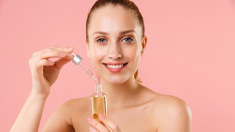 Salicylic Acid is One Of The Most Commonly Used Topical Face Acids! Here’s How To Use It!
